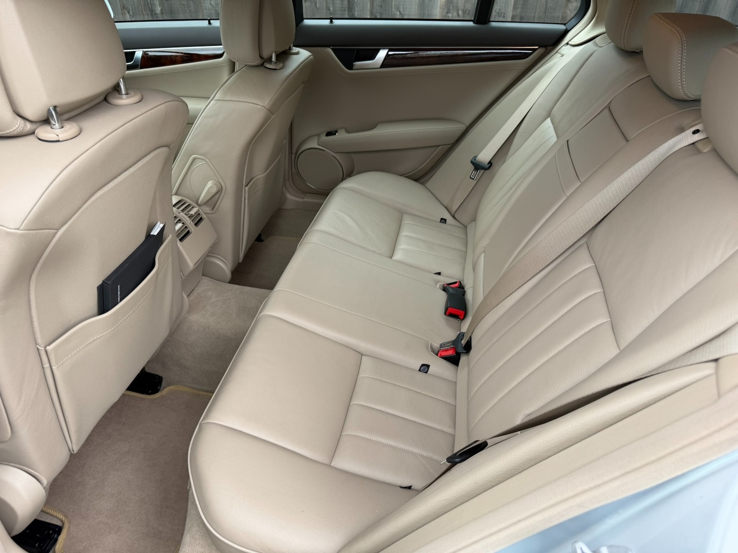 Used Mercedes-Benz C Class 2011 for sale - 76557749: Photo 12