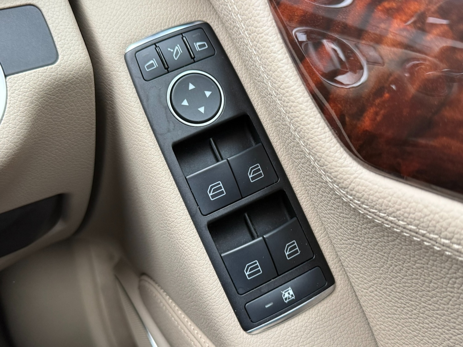 Used Mercedes-Benz C Class 2011 for sale - 76557749: Photo 15