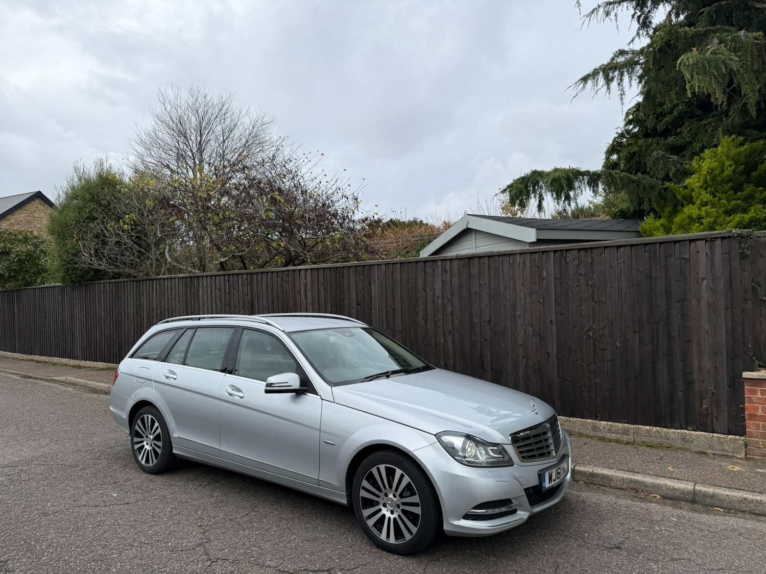 Used Mercedes-Benz C Class 2011 for sale - 76557749: Photo 4