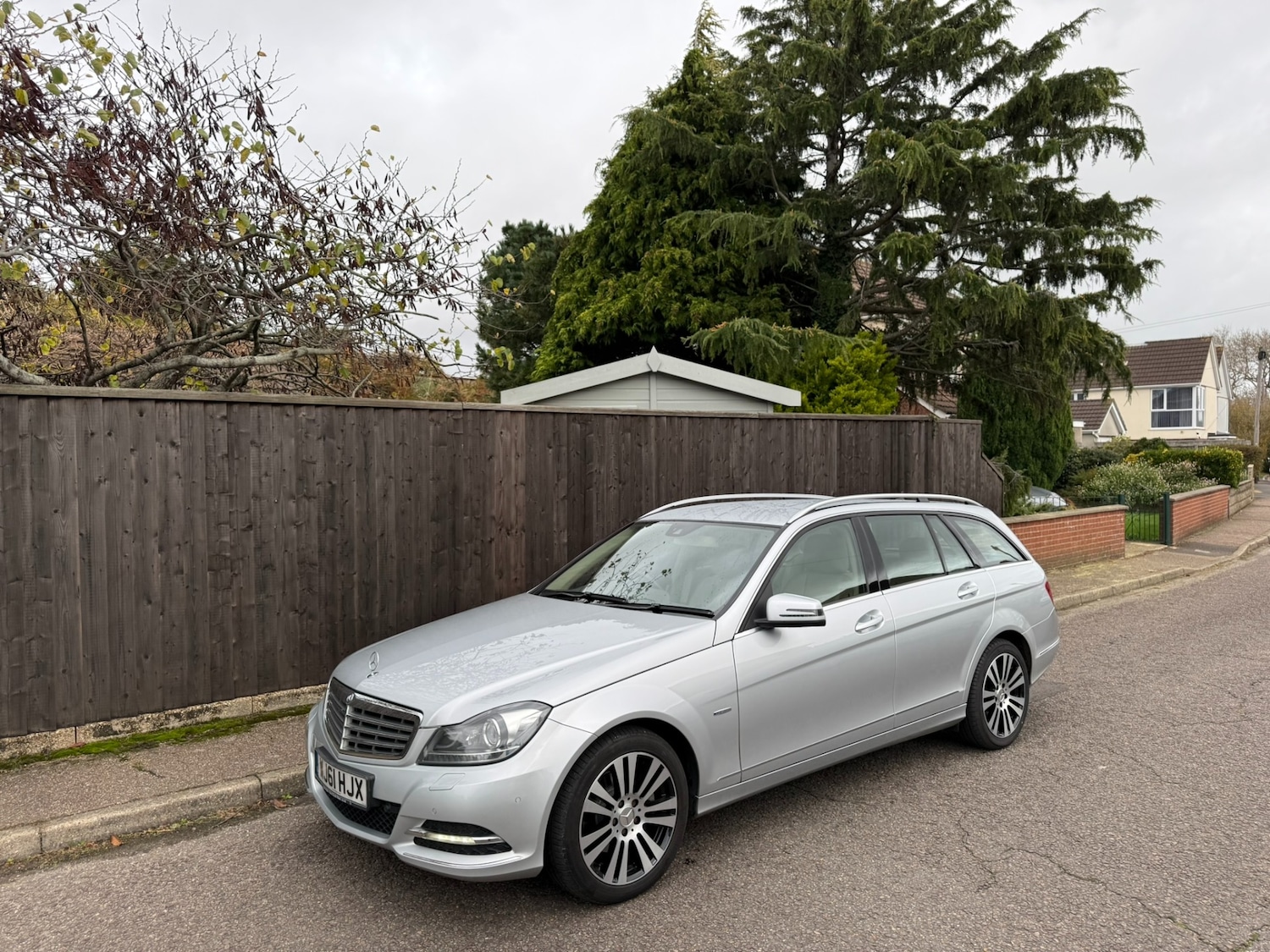 Used Mercedes-Benz C Class 2011 for sale - 76557749: Photo 8