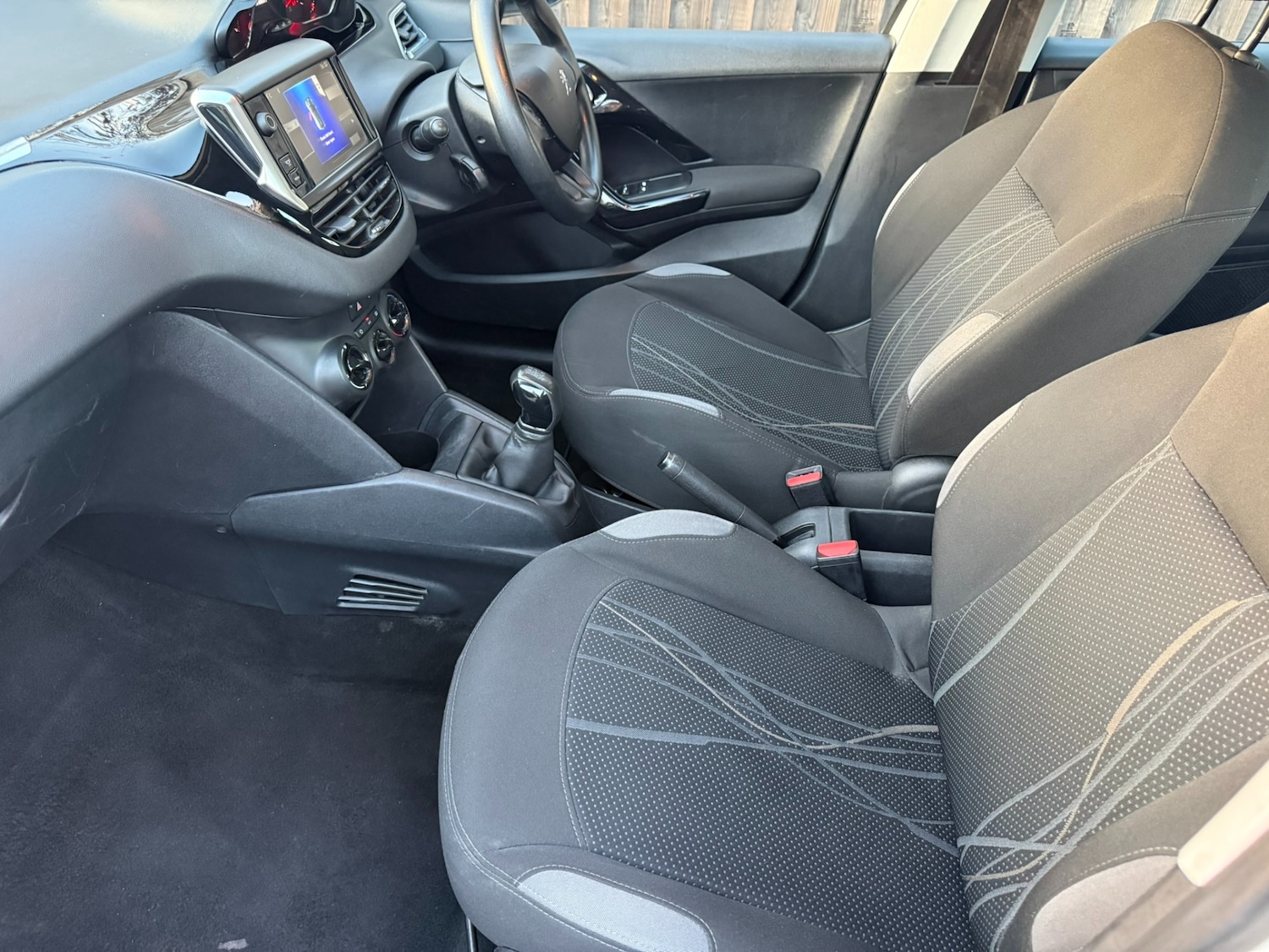 Used Peugeot 208 2012 for sale - 76521179: Photo 10