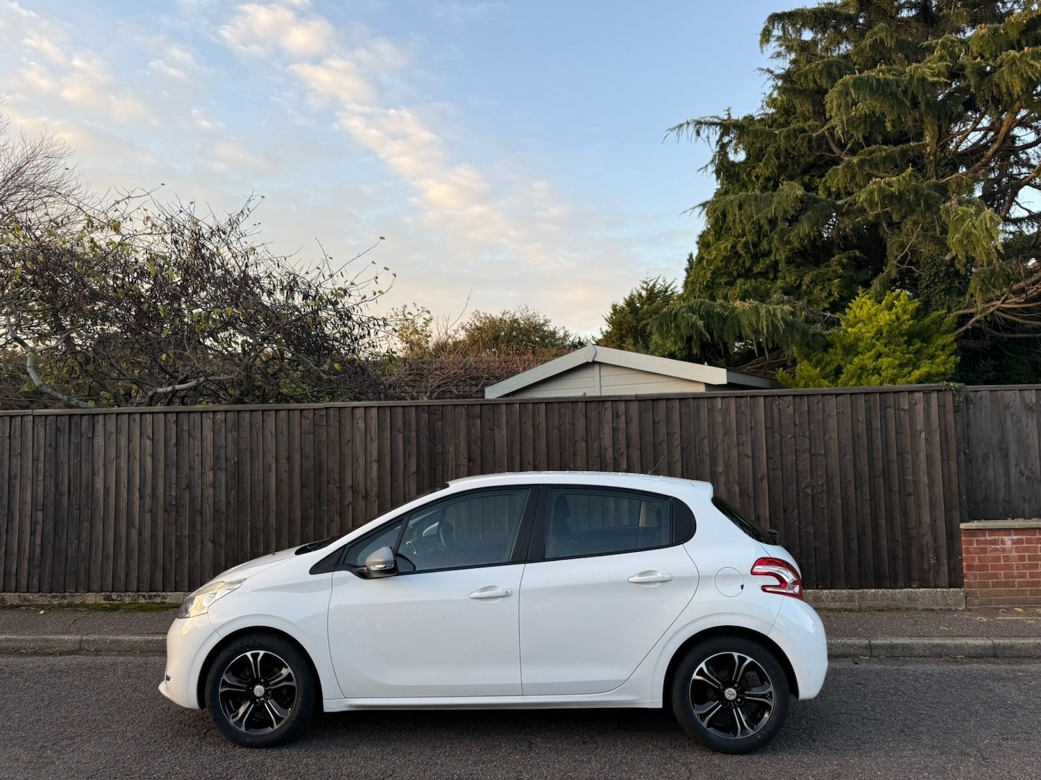 Used Peugeot 208 2012 for sale - 76521179: Photo 5