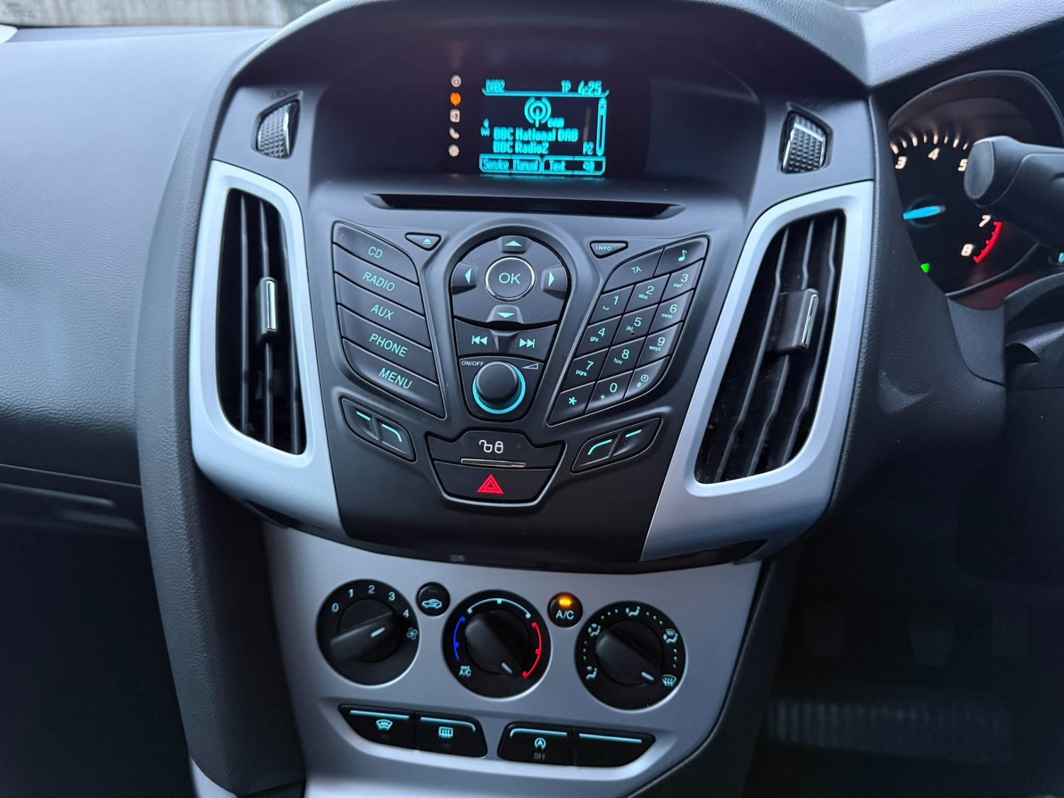 Used Ford Focus 2014 for sale - 77228067: Photo 14