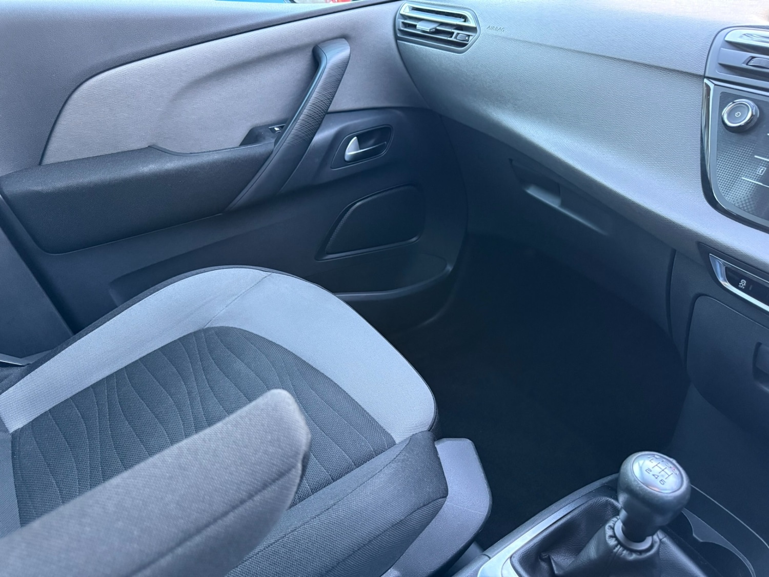 Used Citroen C4 Picasso 2015 for sale - 77240728: Photo 12