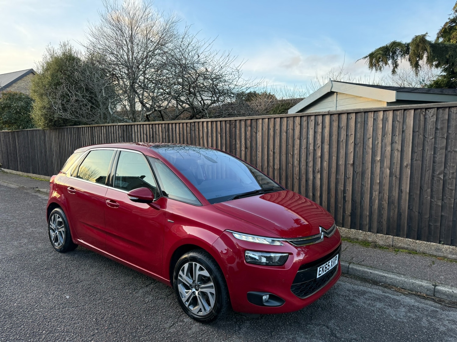 Used Citroen C4 Picasso 2015 for sale - 77240728: Photo 4