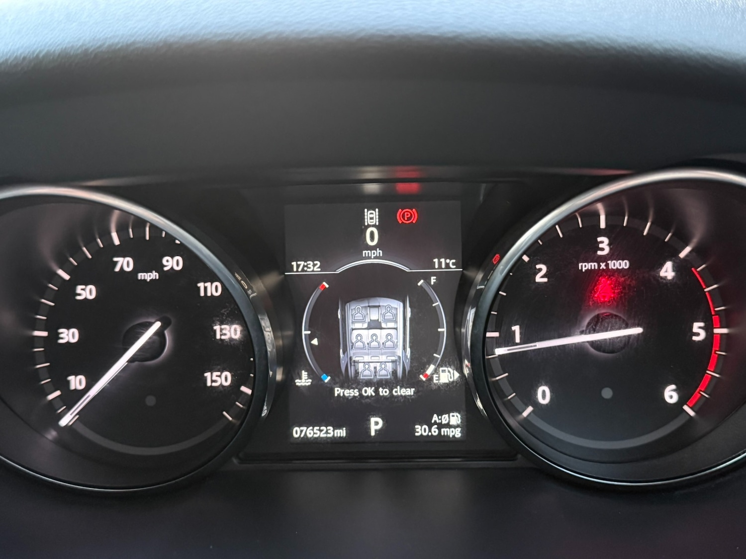 Used Land Rover Discovery Sport 2017 for sale - 77662292: Photo 14