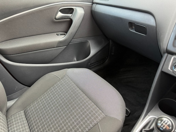 Used Volkswagen Polo 2015 for sale - 76209179: Photo 13