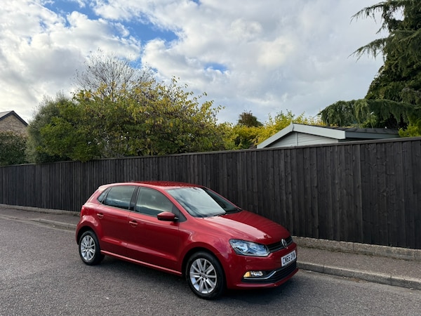 Used Volkswagen Polo 2015 for sale - 76209179: Photo 4