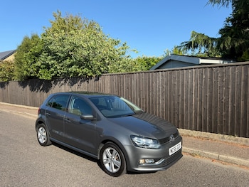 Used Volkswagen Polo 2017 for sale - 79352343: Photo