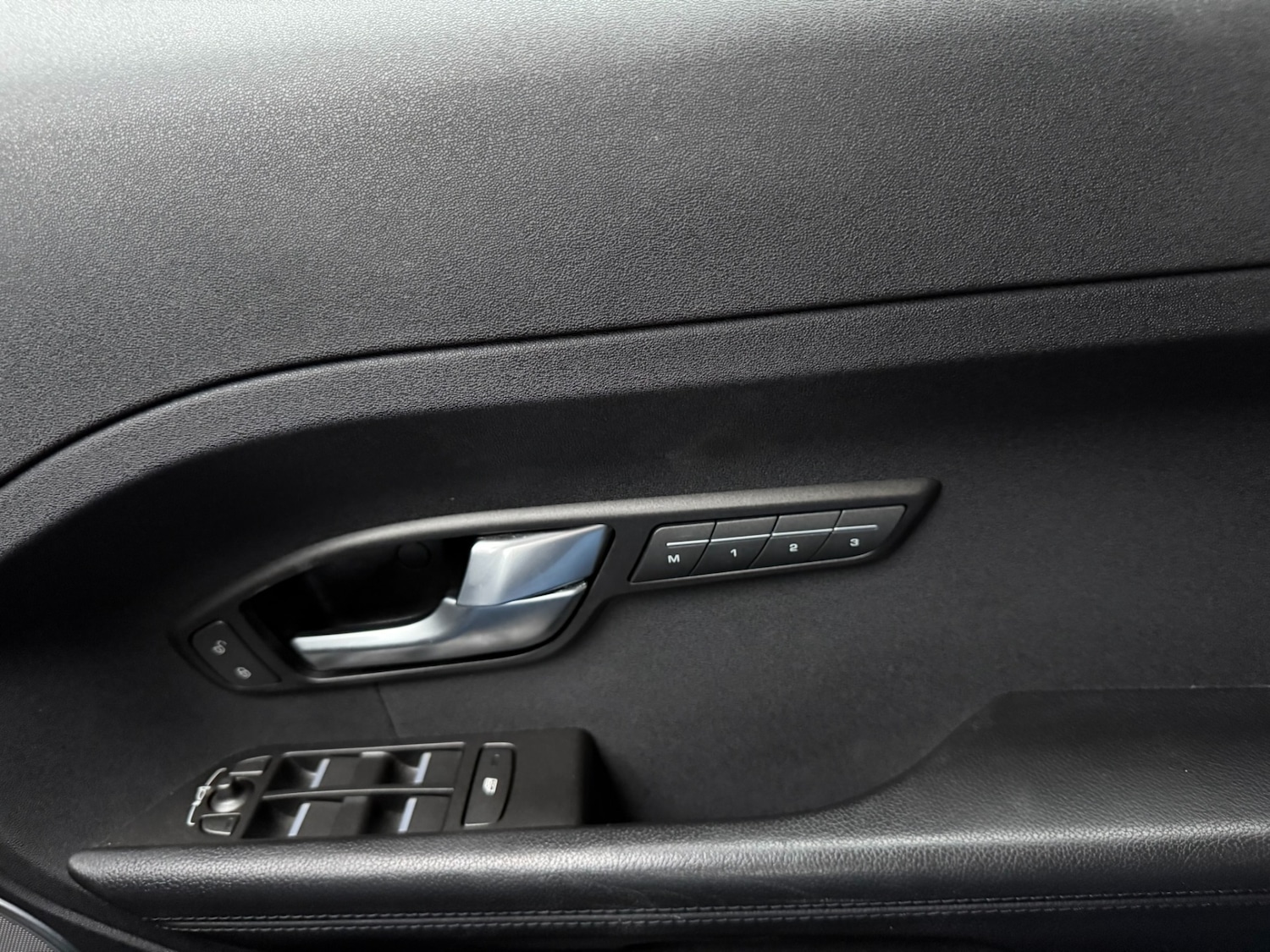 Used Land Rover Range Rover Evoque 2014 for sale - 77170988: Photo 16