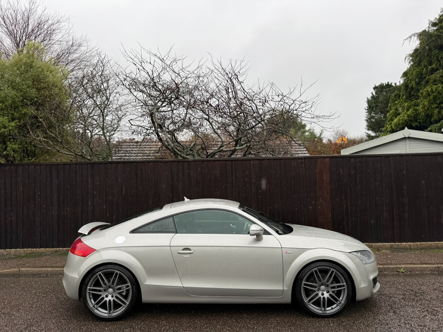 Used Audi TT 2009 for sale - 76980346: Photo 2