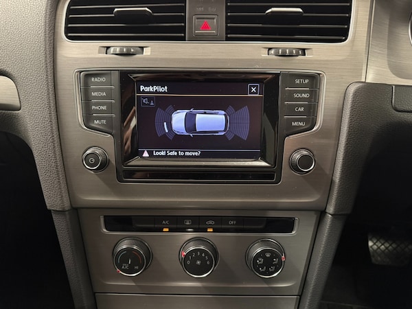 Used Volkswagen Golf 2014 for sale - 76235247: Photo 15