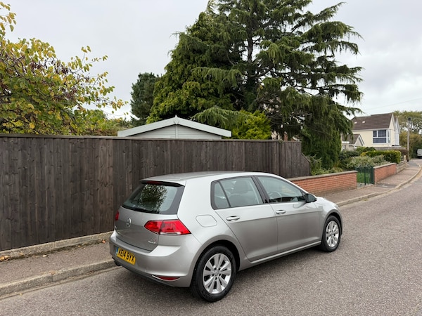 Used Volkswagen Golf 2014 for sale - 76235247: Photo 3