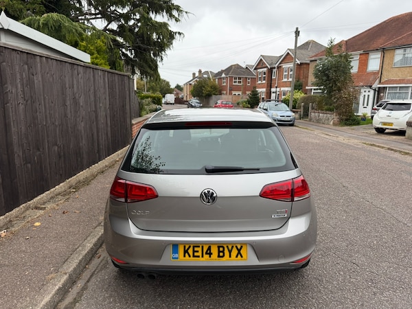 Used Volkswagen Golf 2014 for sale - 76235247: Photo 9