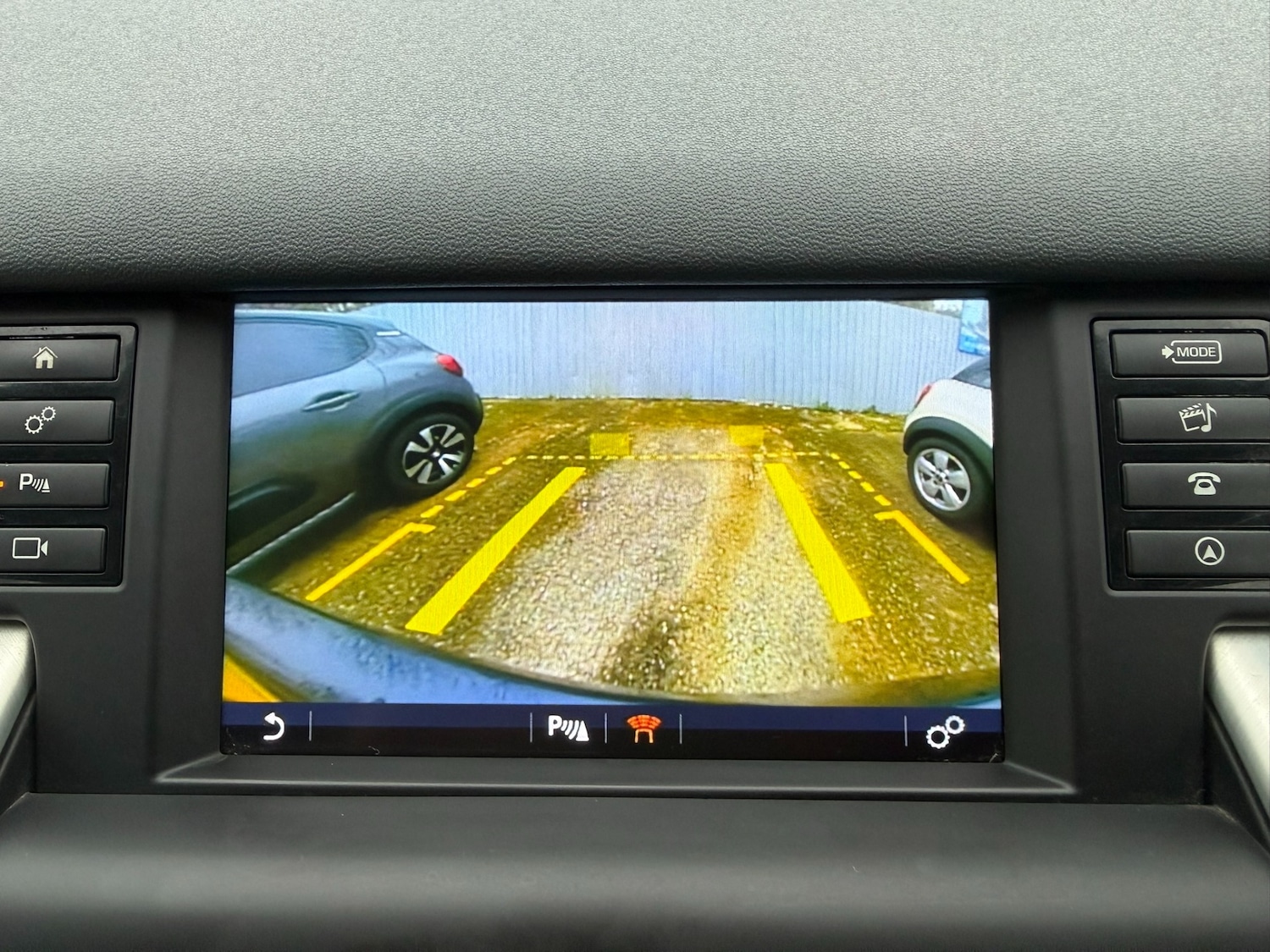 Used Land Rover Discovery Sport 2017 for sale - 77807047: Photo 20