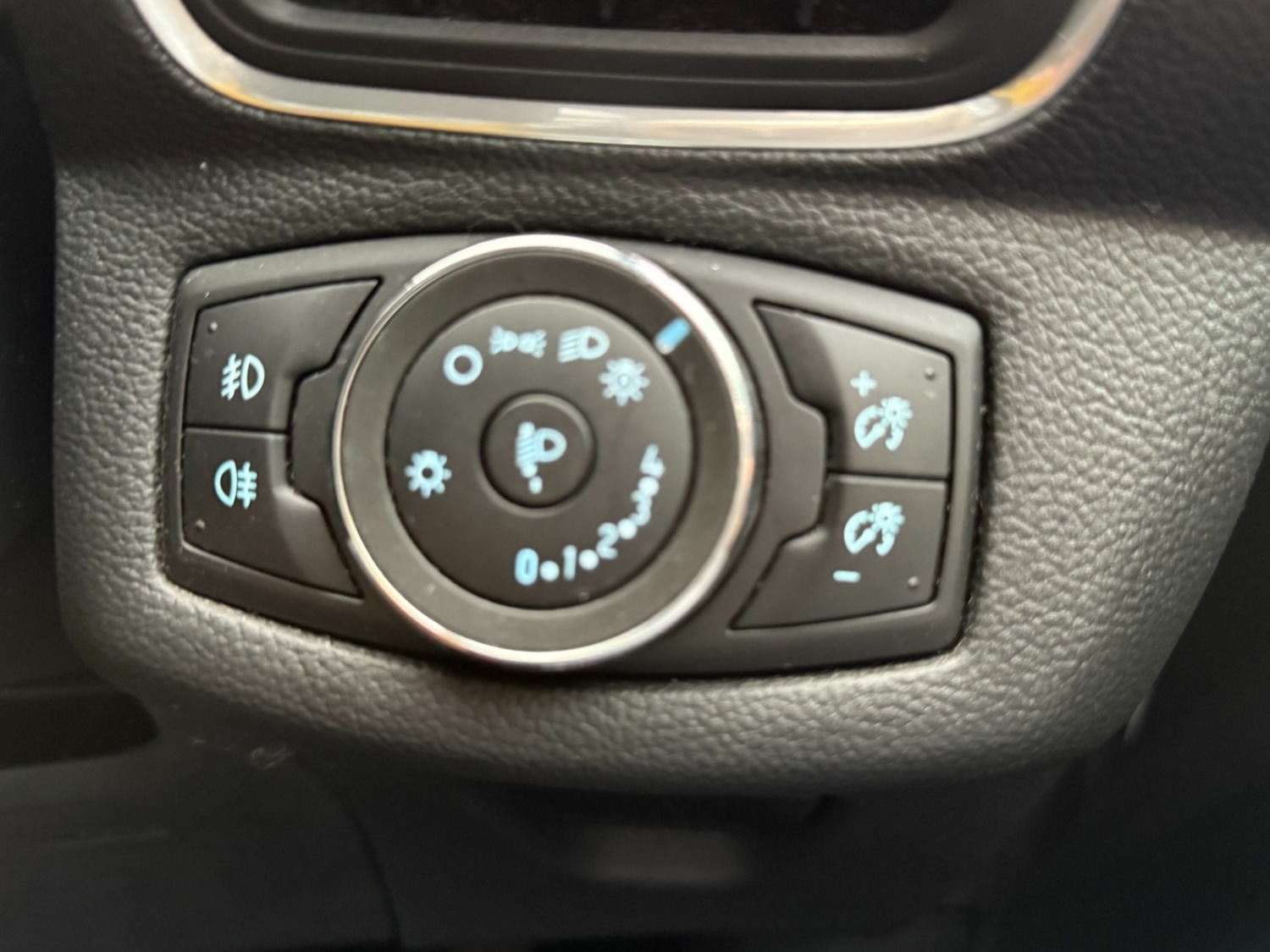 Used Ford B-MAX 2016 for sale - 76370055: Photo 18