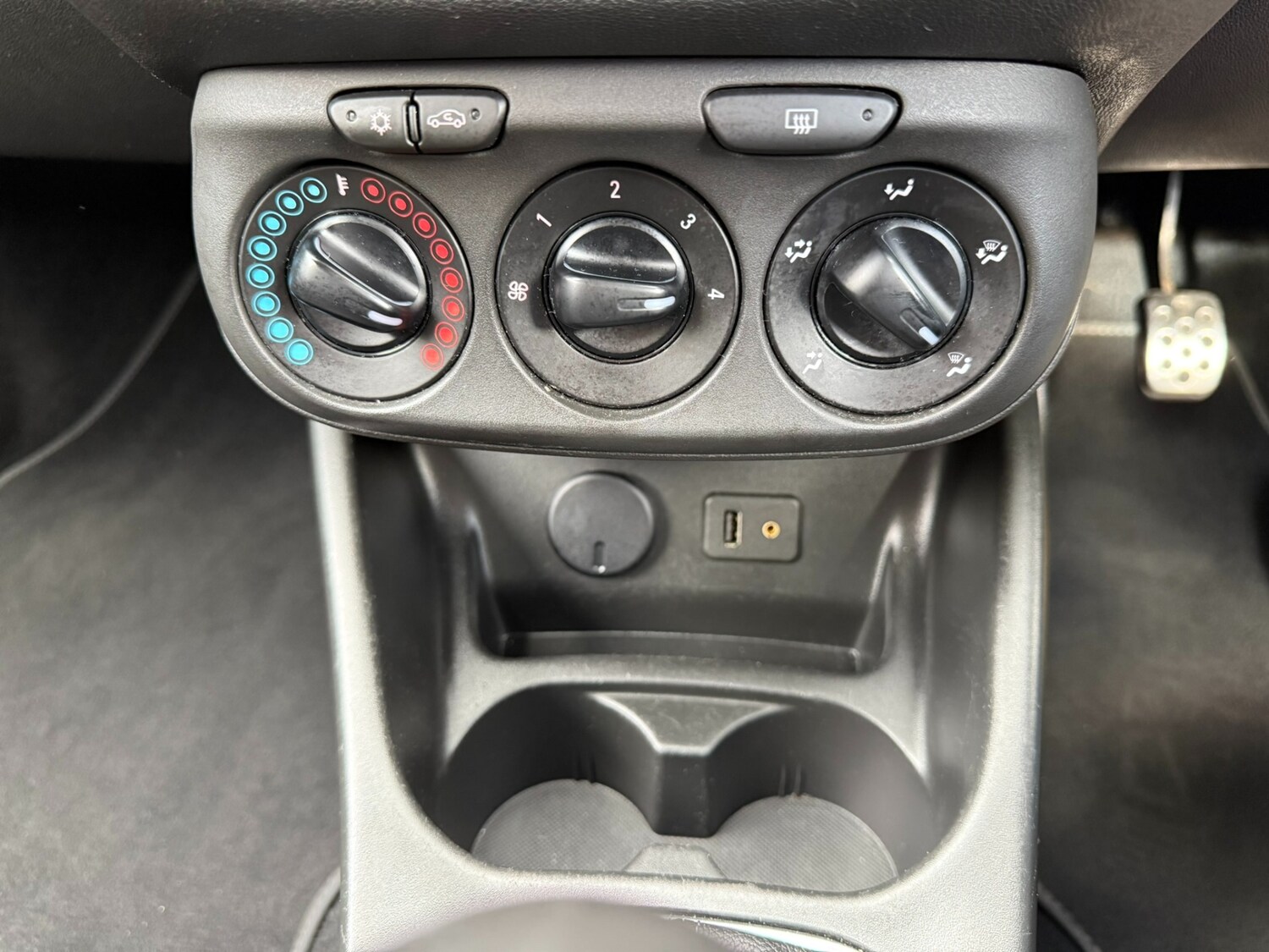 Used Vauxhall Corsa 2016 for sale - 78144443: Photo 14