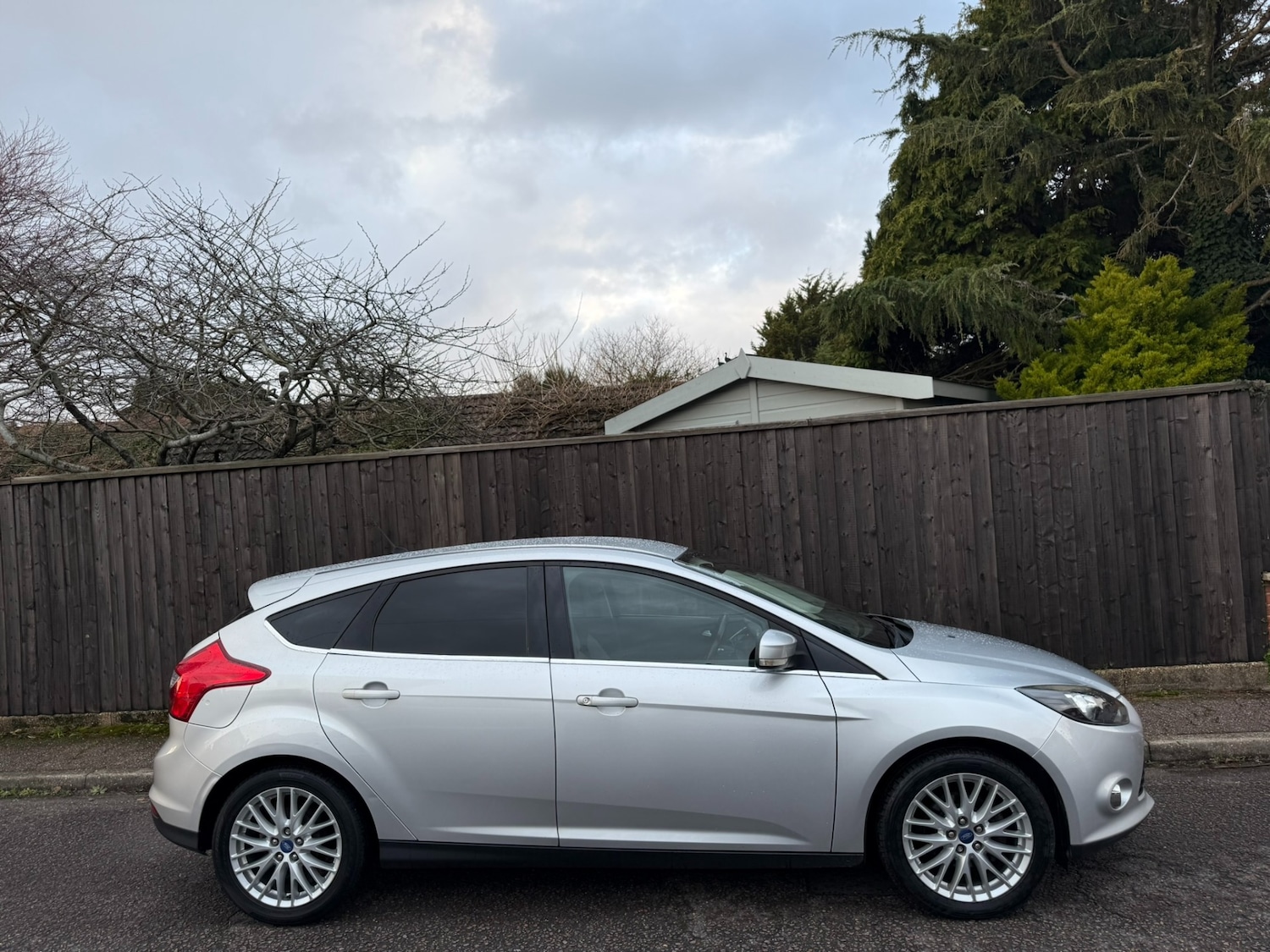 Used Ford Focus 2013 for sale - 77707370: Photo 2