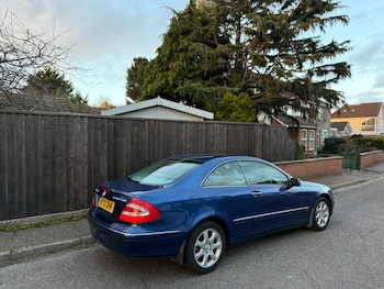 Used Mercedes-Benz CLK 2005 for sale - 77573687: Photo