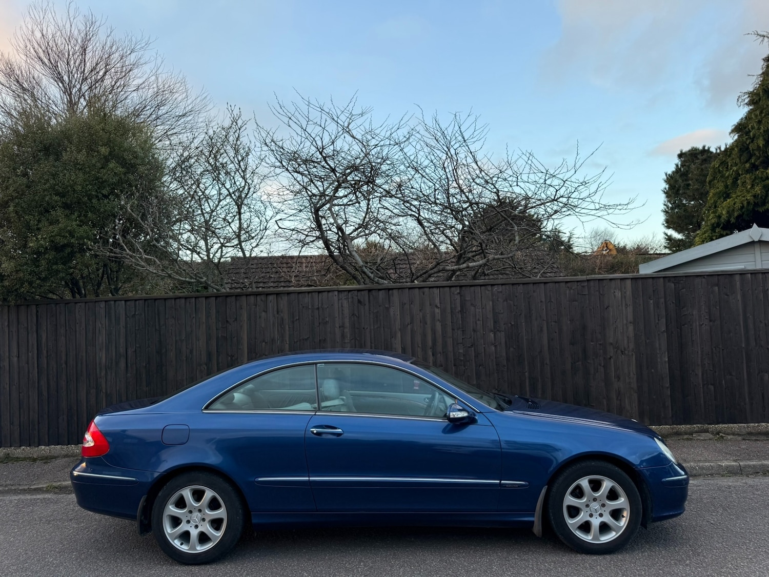 Used Mercedes-Benz CLK 2005 for sale - 77573687: Photo 8
