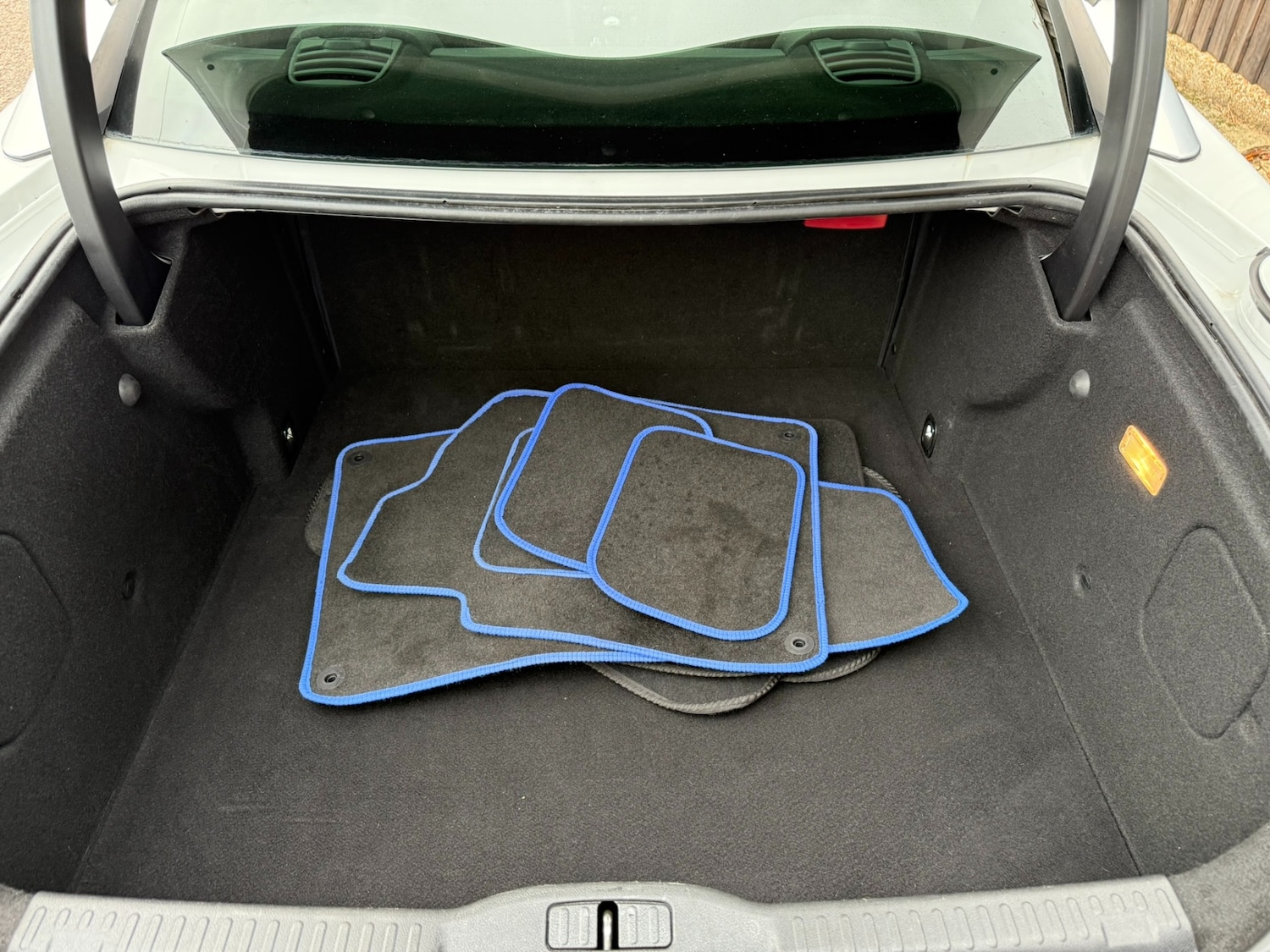 Used Peugeot RCZ 2013 for sale - 76452457: Photo 14