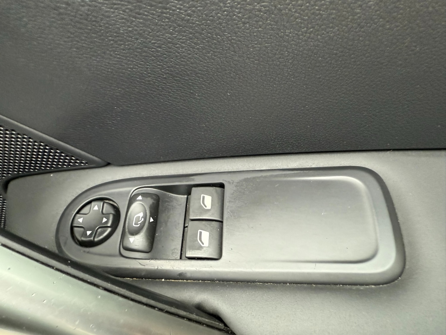 Used Peugeot RCZ 2013 for sale - 76452457: Photo 16