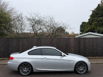 Used BMW 3 Series 2009 for sale - 77220597: Photo