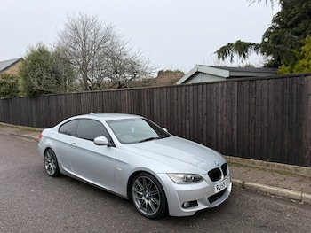 Used BMW 3 Series 2009 for sale - 77220597: Photo