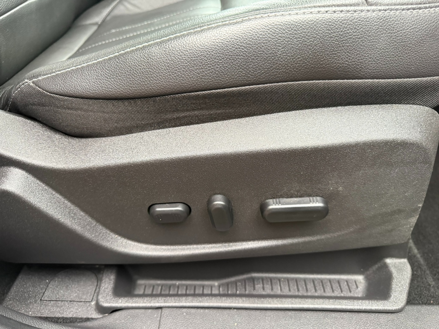 Used Ford Kuga 2014 for sale - 77789487: Photo 15