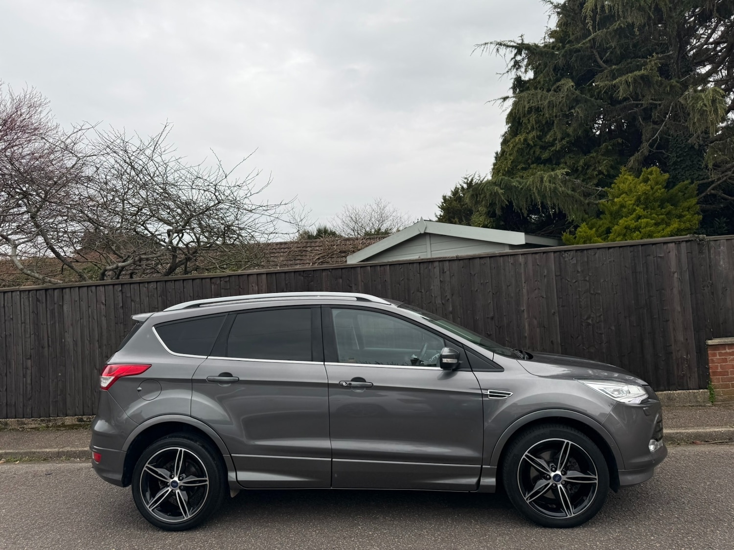 Used Ford Kuga 2014 for sale - 77789487: Photo 2