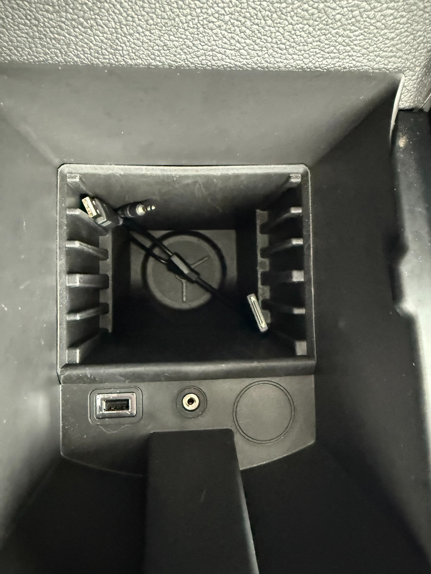 Used Ford Kuga 2014 for sale - 77789487: Photo 24