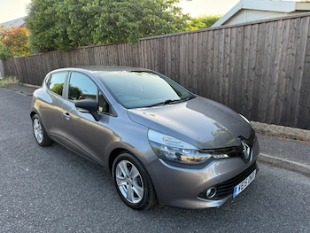 Used Renault Clio 2015 for sale - 78852937: Photo