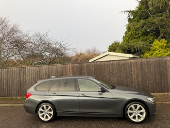 Used BMW 3 Series 2015 for sale - 77393423: Photo