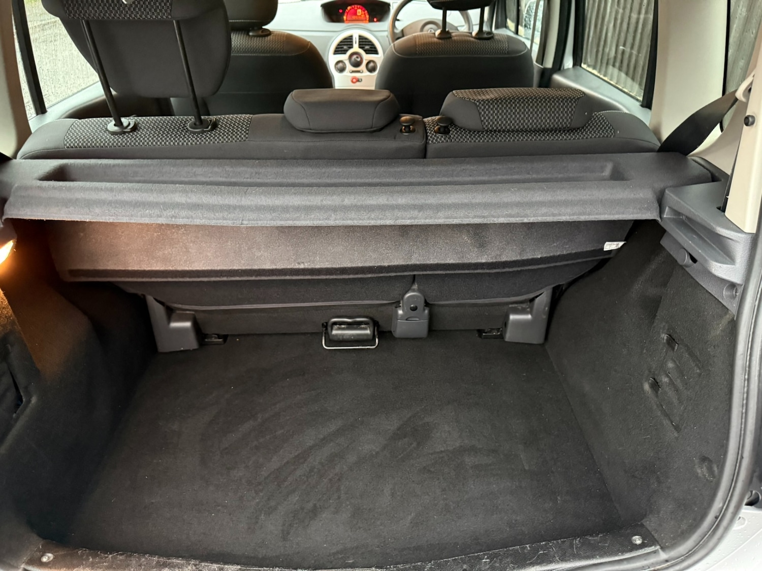 Used Renault Grand Modus 2011 for sale - 76983975: Photo 16