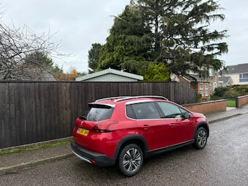 Used Peugeot 2008 2019 for sale - 77323722: Photo