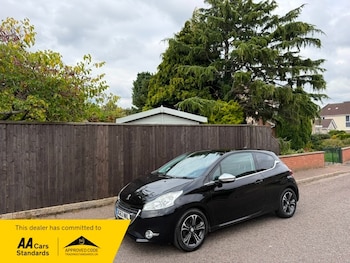 Peugeot - 208