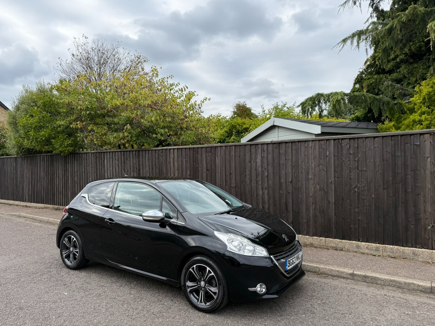 Used Peugeot 208 2013 for sale - 76088891: Photo 8