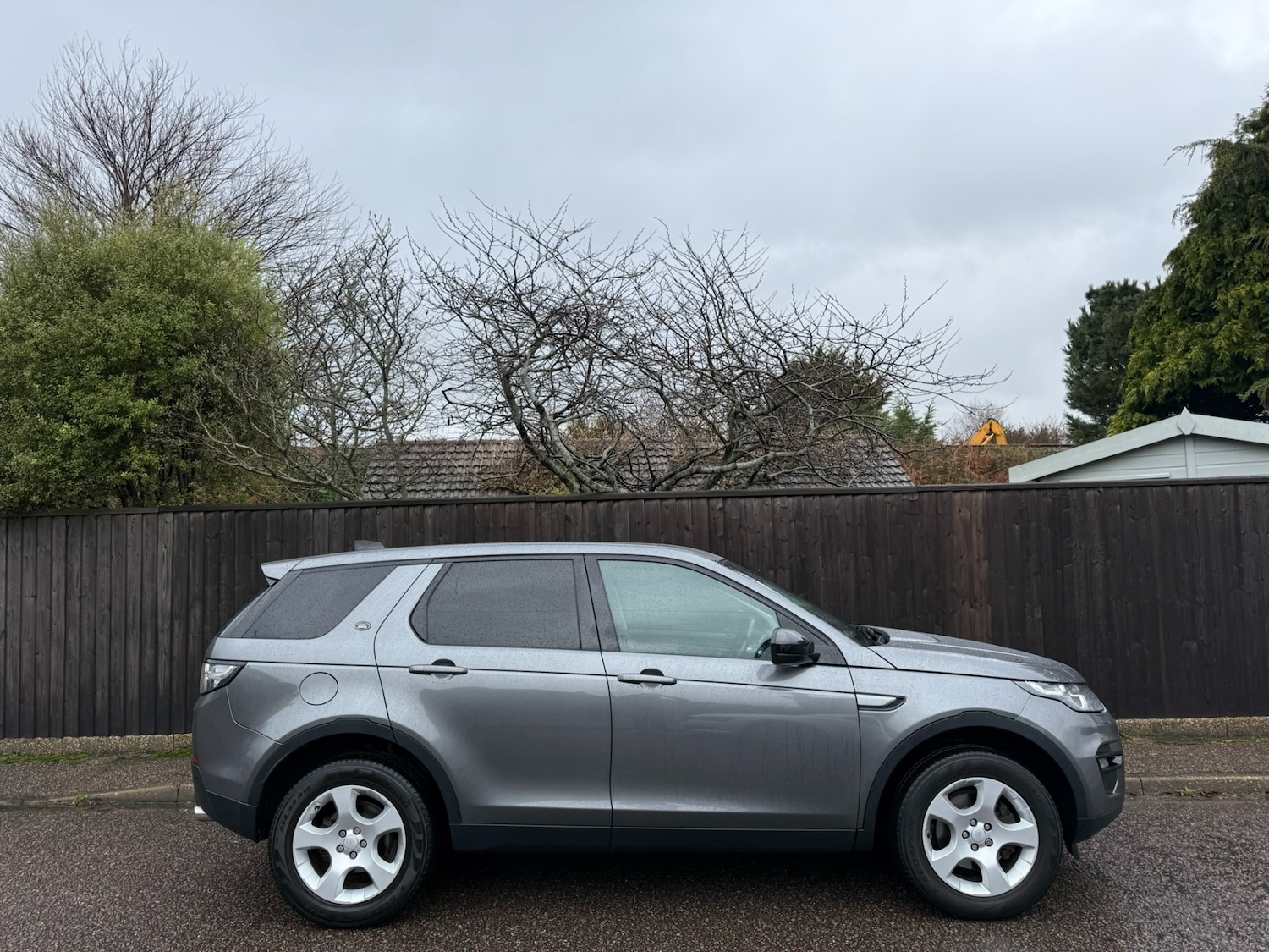 Used Land Rover Discovery Sport 2017 for sale - 77319313: Photo 2