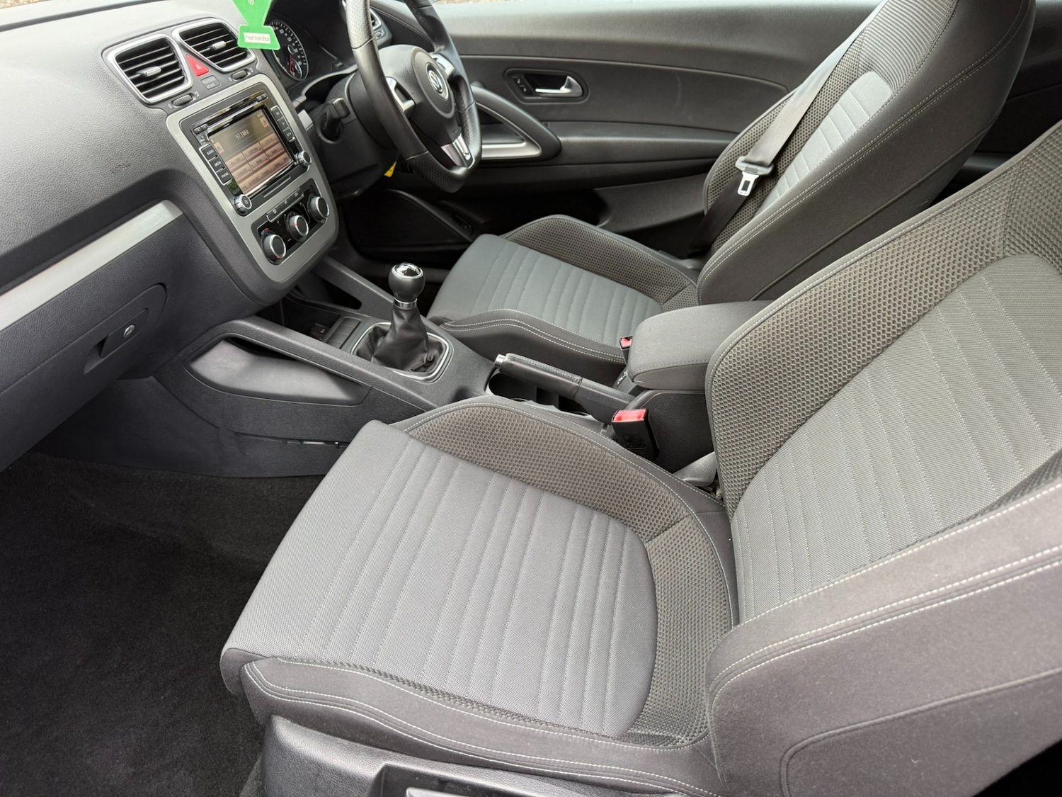 Used Volkswagen Scirocco 2011 for sale - 76568725: Photo 10