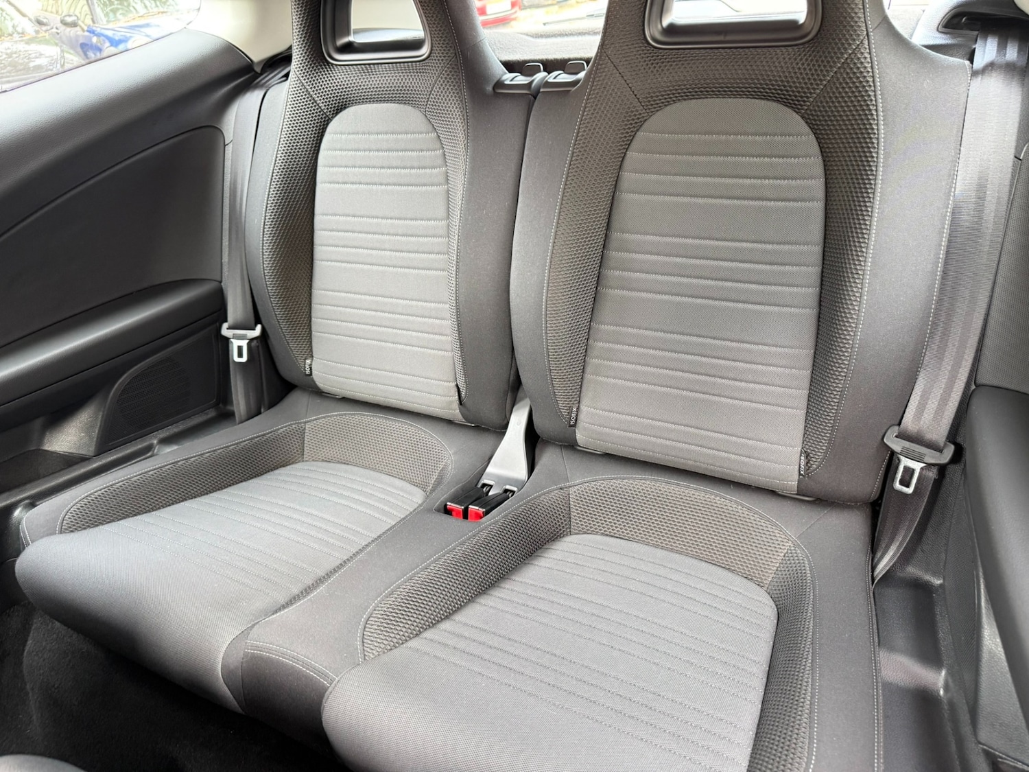 Used Volkswagen Scirocco 2011 for sale - 76568725: Photo 11