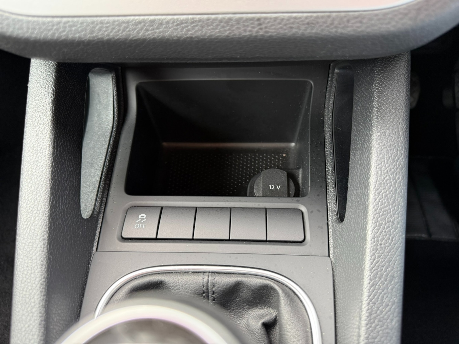 Used Volkswagen Scirocco 2011 for sale - 76568725: Photo 15