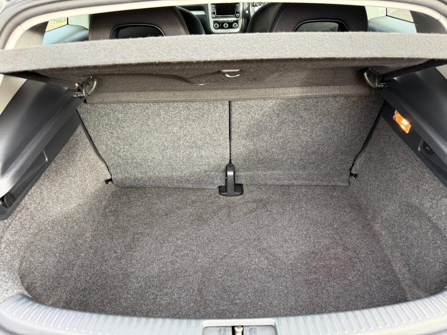 Used Volkswagen Scirocco 2011 for sale - 76568725: Photo 19