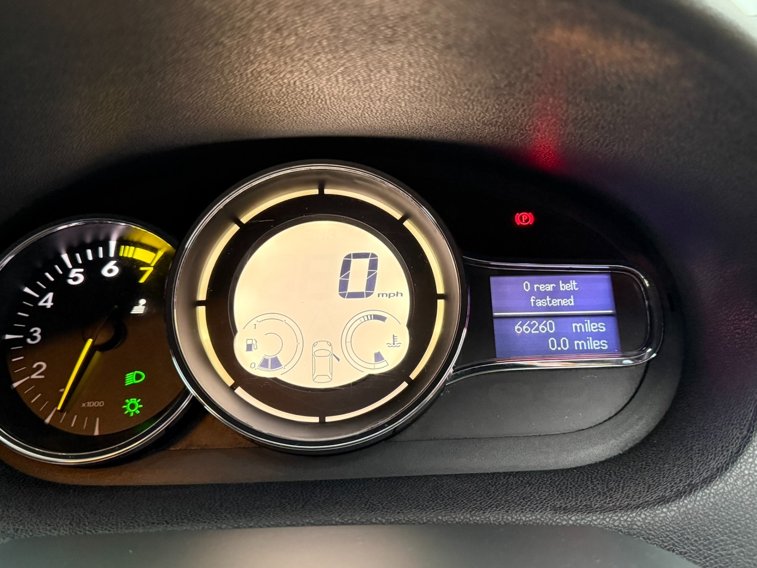 Used Renault Megane 2013 for sale - 77223035: Photo 13