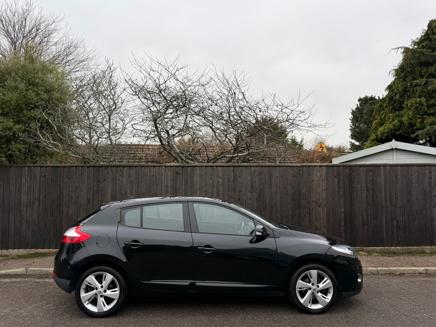 Used Renault Megane 2013 for sale - 77223035: Photo 2
