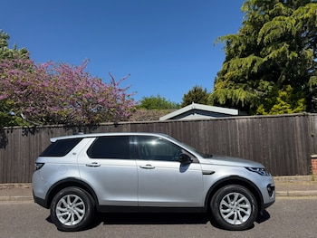 Used Land Rover Discovery Sport 2016 for sale - 78438842: Photo