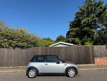 Used MINI Hatch 2004 for sale - 76063829: Photo