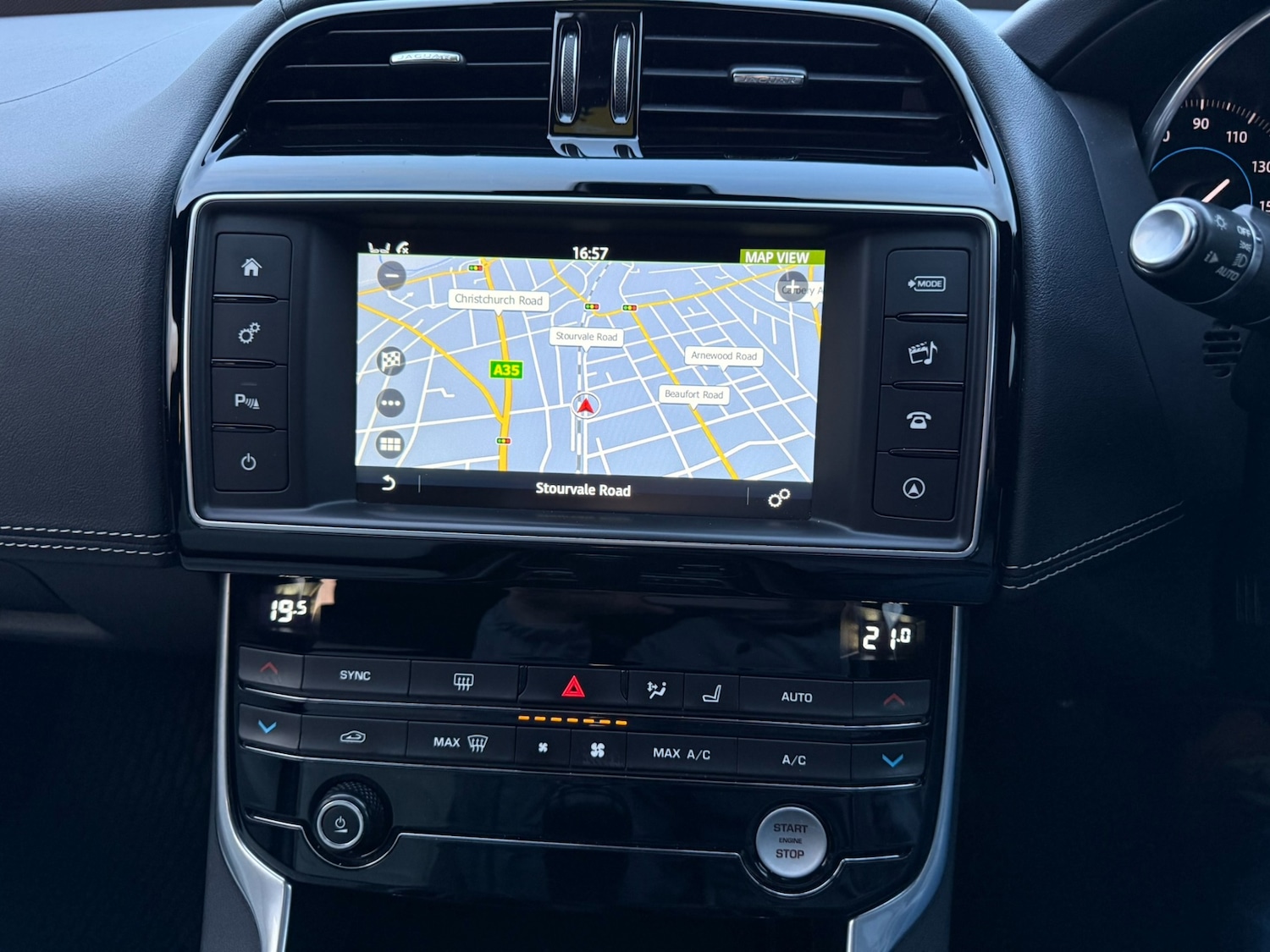 Used Jaguar XE 2017 for sale - 77466095: Photo 15