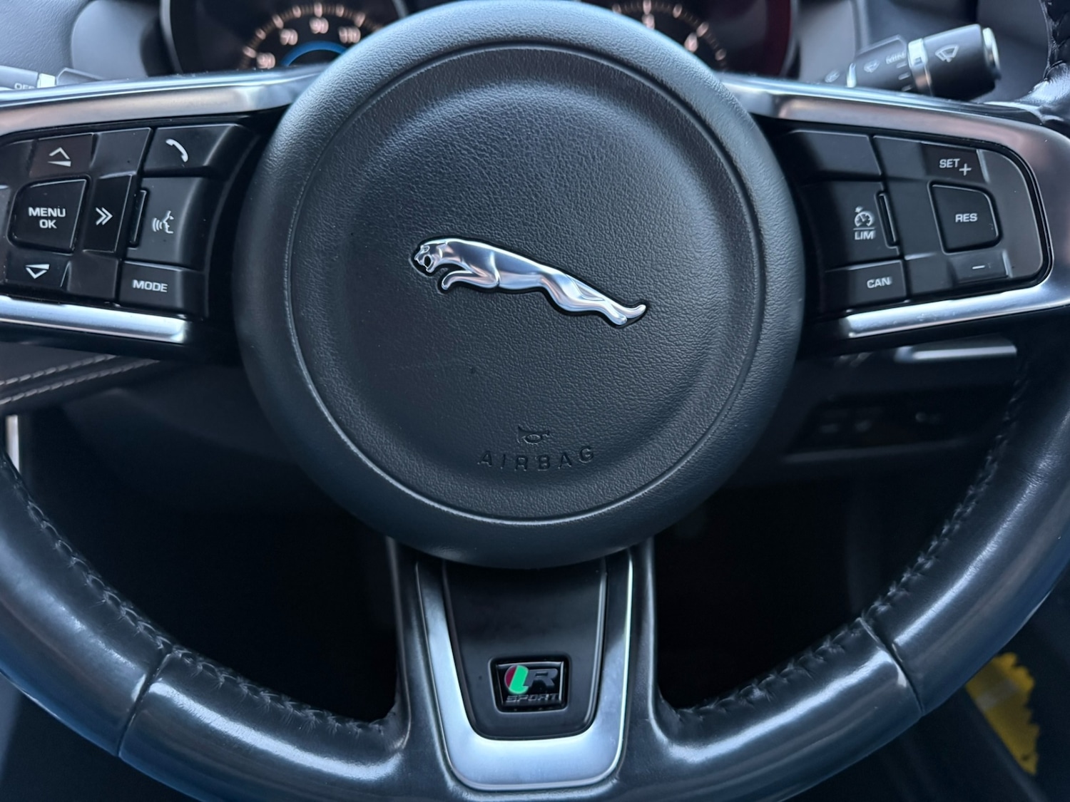 Used Jaguar XE 2017 for sale - 77466095: Photo 17