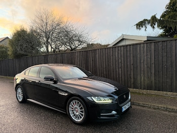 Used Jaguar XE 2017 for sale - 77466095: Photo