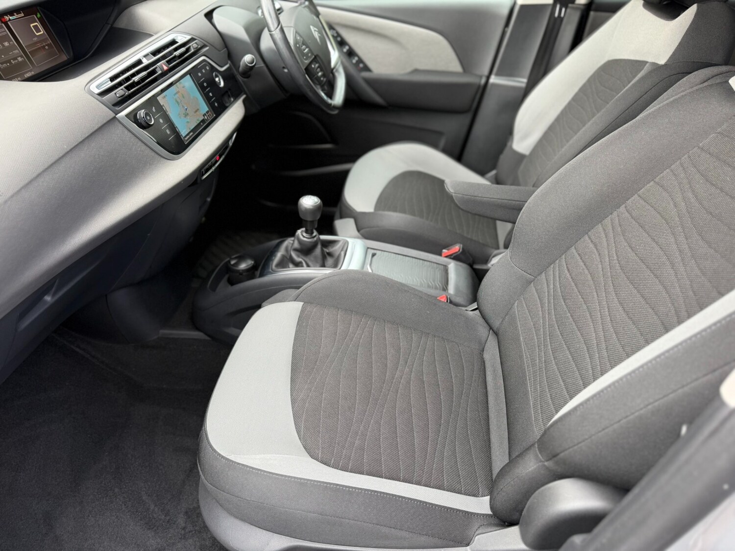 Used Citroen C4 Picasso 2013 for sale - 76221915: Photo 10